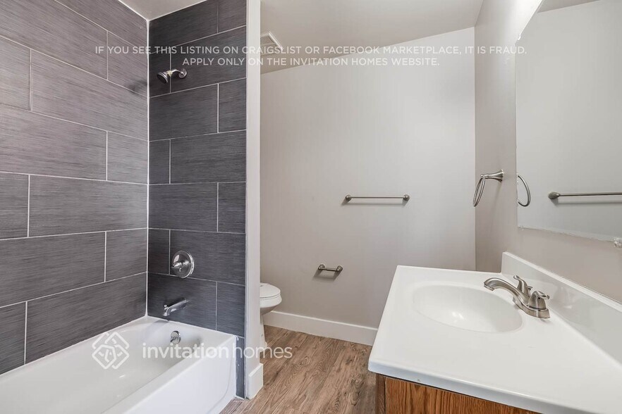 Building Photo - 17486 E Temple Dr