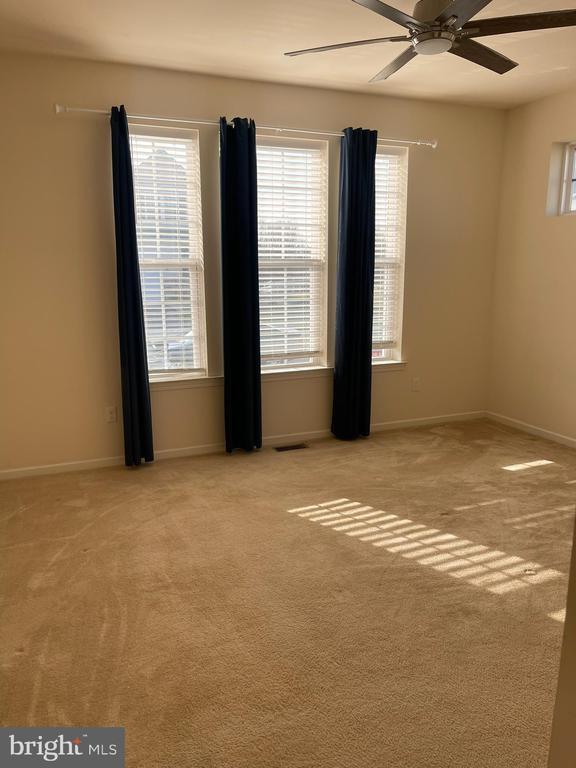 Building Photo - 241 Rossnakill Rd