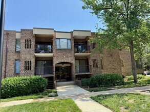 Building Photo - Ready now! Huge 1 bedroom condo in Annapolis!