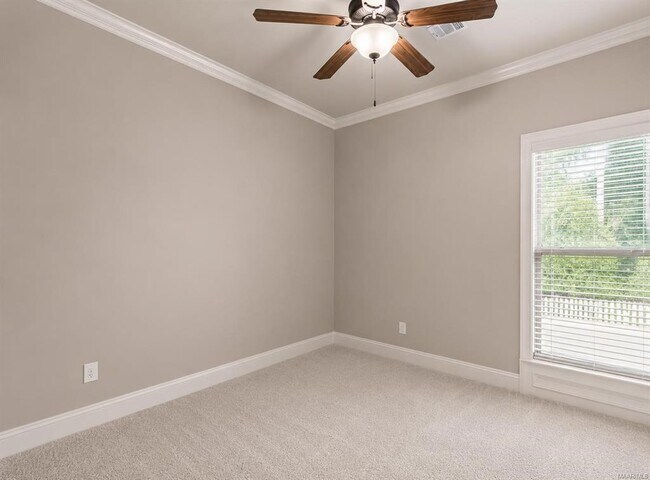 Building Photo - 509 Southern Hills Dr
