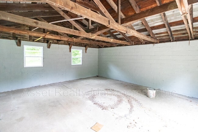 Building Photo - 5211 Holston Dr