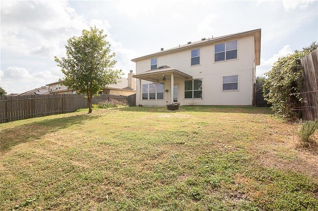 Building Photo - 9215 Pioneer Forest Dr