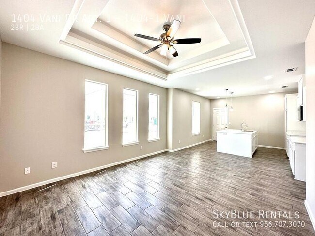 Building Photo - 1404 Vani Dr