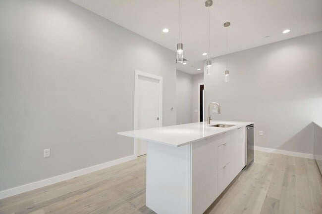 Building Photo - 2108 Tillery St