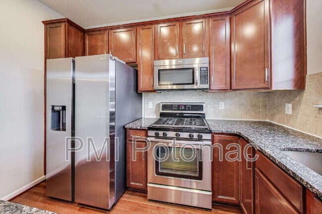 Building Photo - 2133 Little Sorrel Way