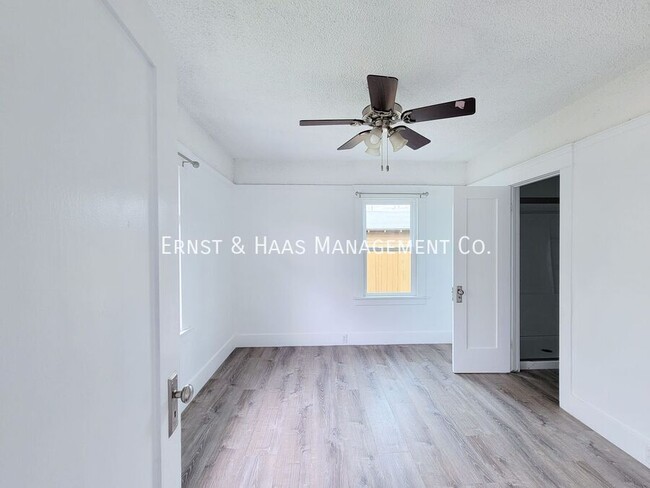 Building Photo - 906 1/2 Dawson Ave-