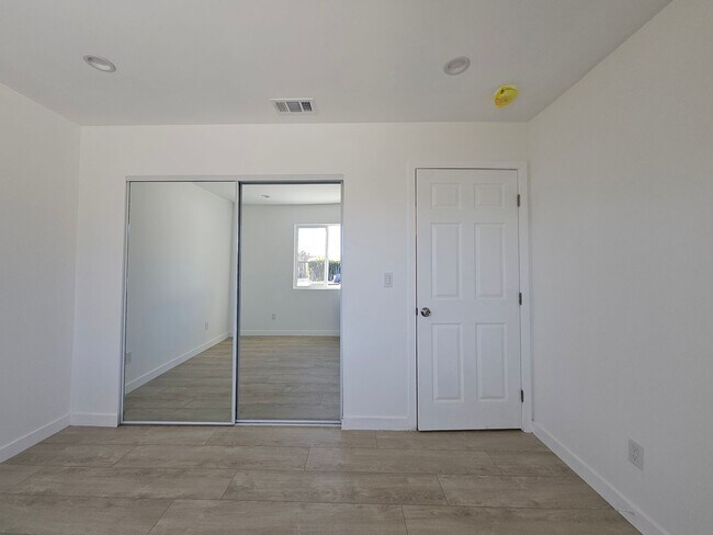 Building Photo - 13031 Goleta St