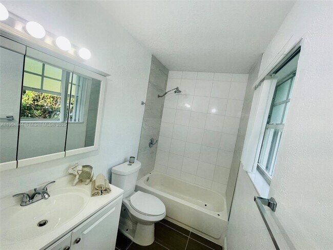 Building Photo - 20560 SW 113th Rd