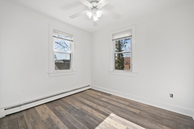 Building Photo - 9 Wolden Rd