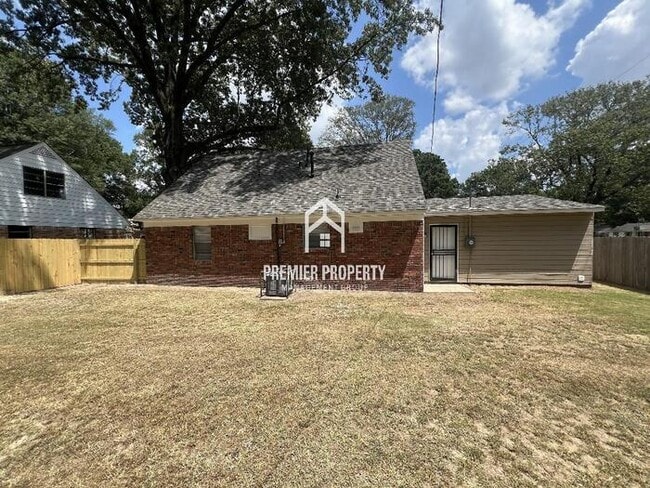 Building Photo - 2997 Cordell St