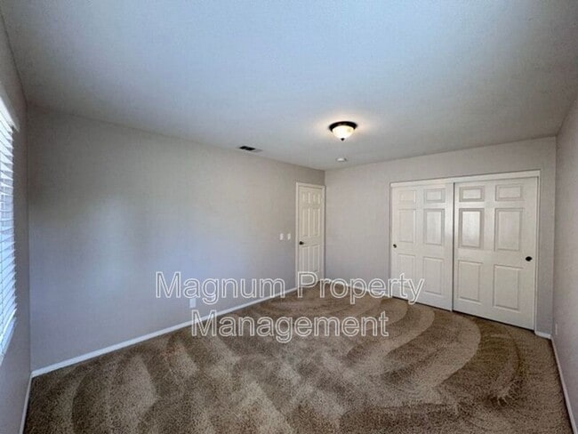 Building Photo - 30906 Crystalaire Dr