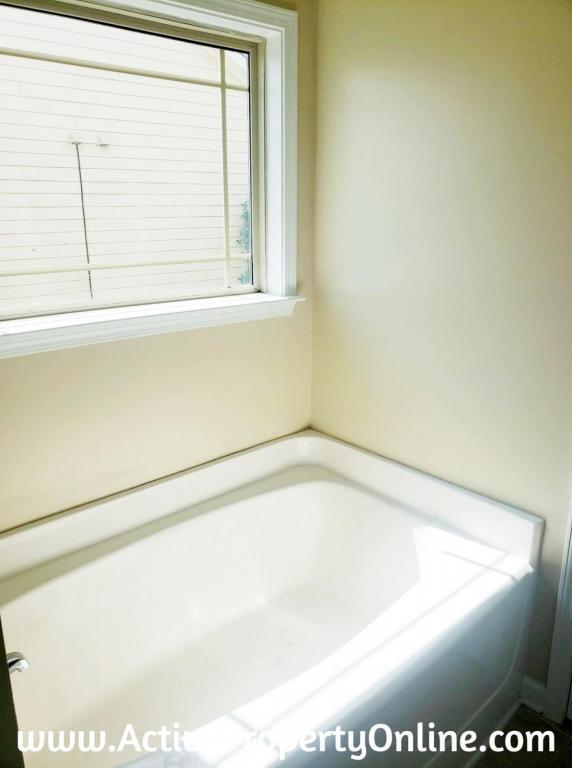 Building Photo - 538 Ivy Brook Way