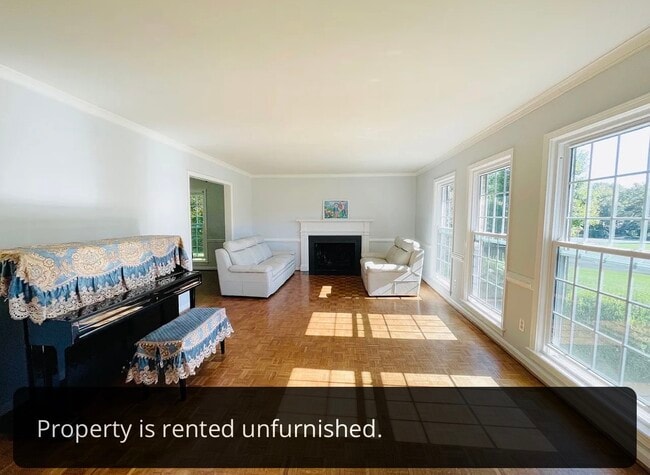 Building Photo - 1214 Vinita Ln