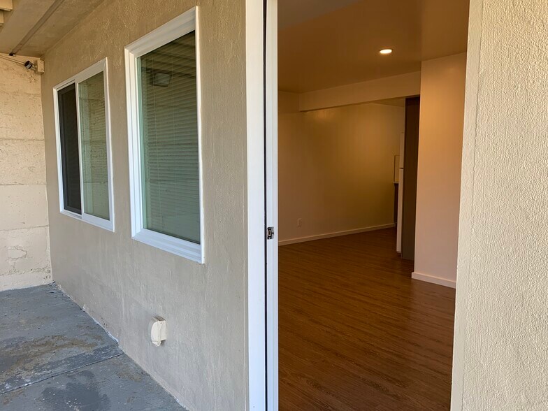 Building Photo - 251 Amador Ave