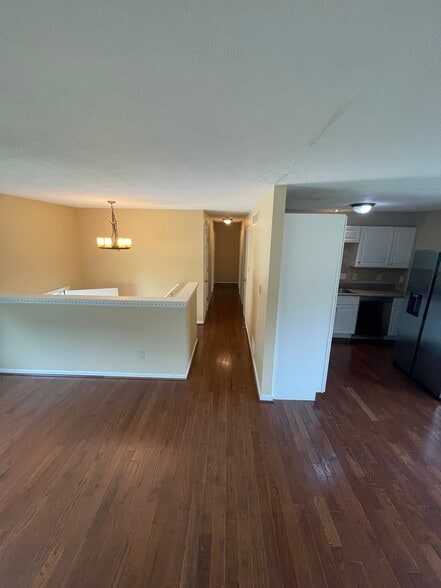 Building Photo - 10562 Toulon Dr