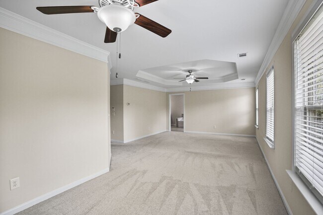 Building Photo - 248 Vinca Cir