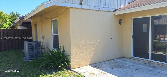 Building Photo - 5721 Wingham Way