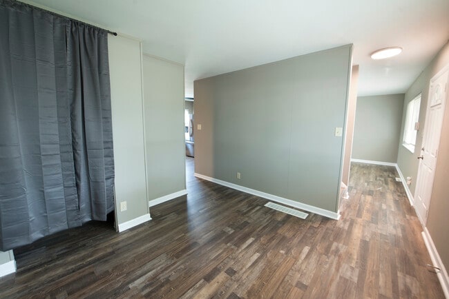 Building Photo - 5258 Kornwal Dr