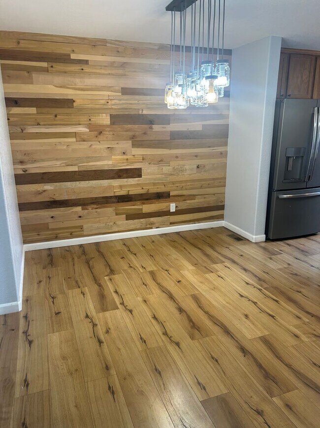 Building Photo - 3 bed / 3 bath Townhome / Morgan's Run at the Meadows