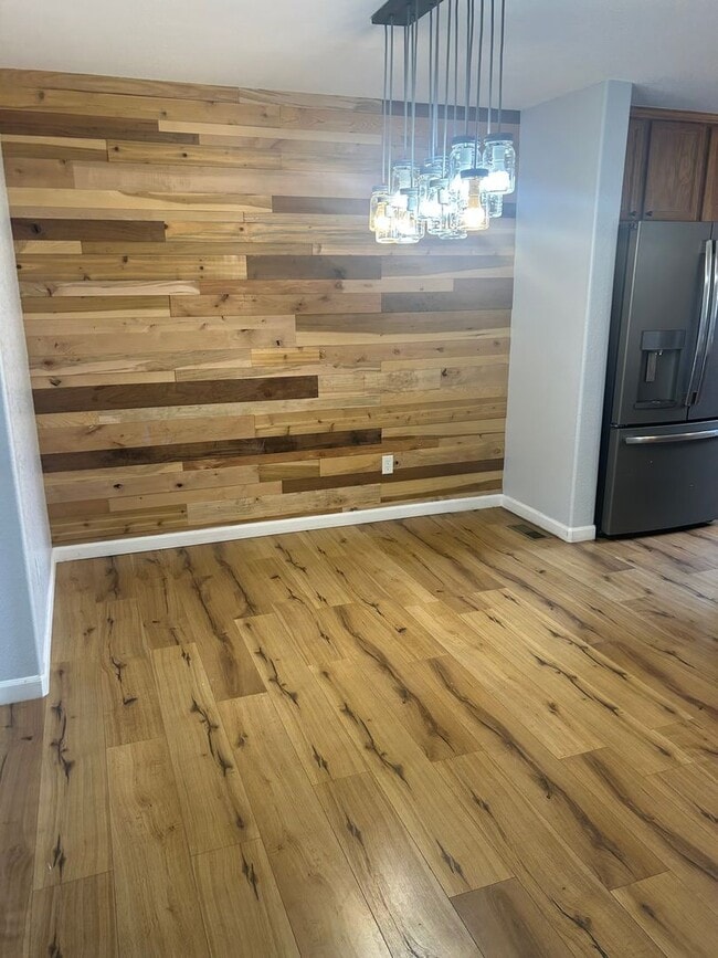 Building Photo - Price Reduced! 3 bed / 3 bath Townhome / Morgan's Run at the Meadows