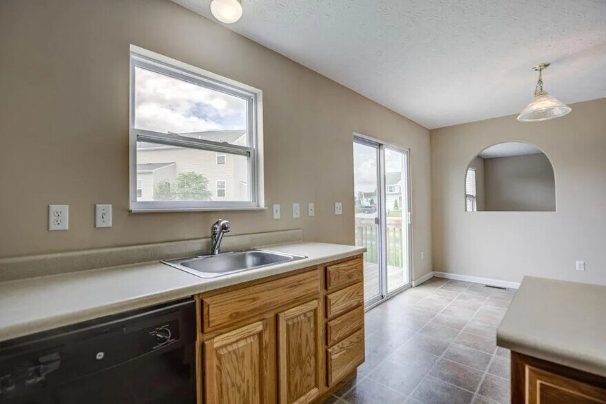 Building Photo - 4731 Springwood Ct