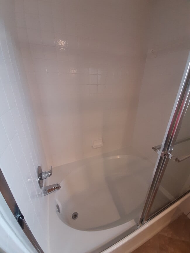 Building Photo - 1103 Belladonna Dr