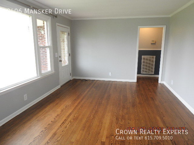 Building Photo - 2406 Mansker Drive