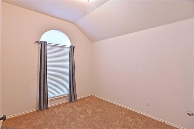 Building Photo - 1073 Red Hawk Dr