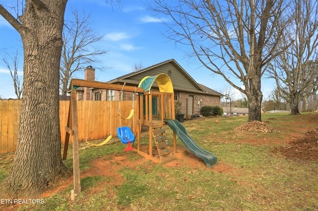 Building Photo - 1501 Woodbury Ct