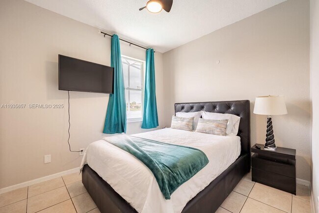 Building Photo - 2139 Mallard Creek Cir