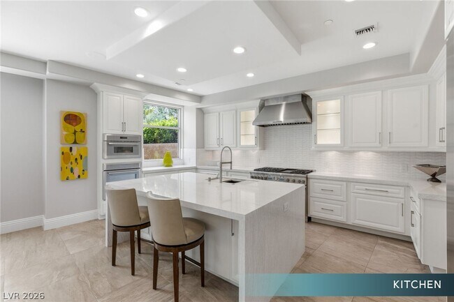 Building Photo - 9101 Alta Dr