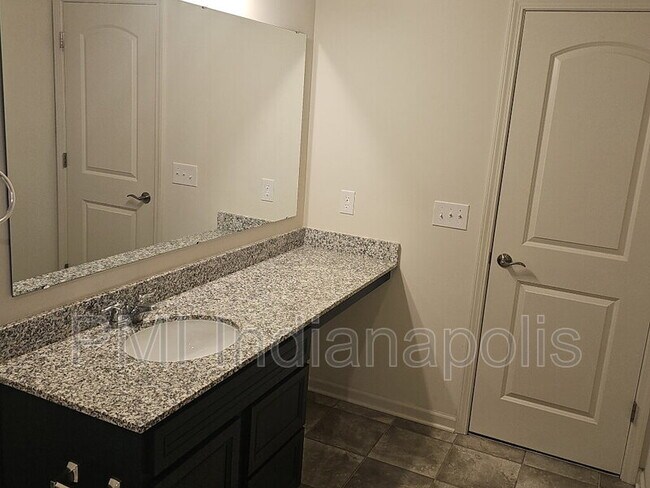 Building Photo - 15364 Staffordshire Wy