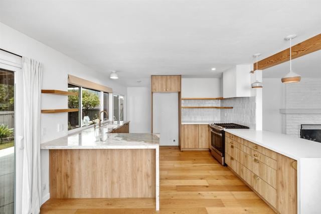 Building Photo - 1009 La Tierra Dr
