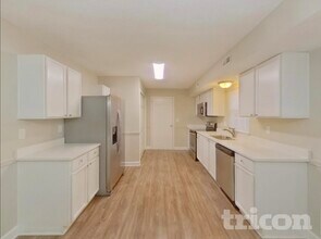 Building Photo - AVAILABLE NOW