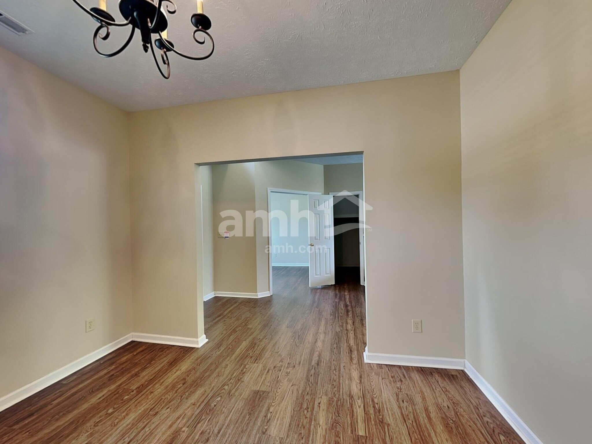 Building Photo - 12938 Dolphins Ln