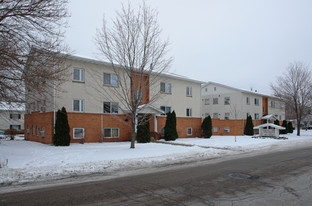 Building Photo - Queens Lane Apartments