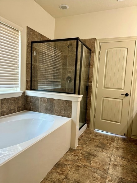 Building Photo - 3314 Selene Dr