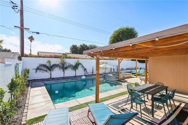 Building Photo - 79351 Bowden Dr