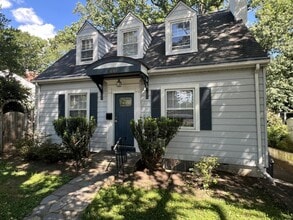 Building Photo - 4027 N Glebe Rd