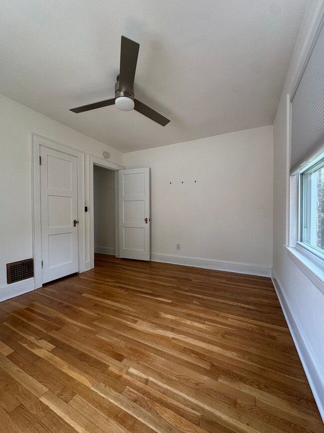 Building Photo - Unique and pristine home for rent in Cave Spring! 2BR 1.5 Bath