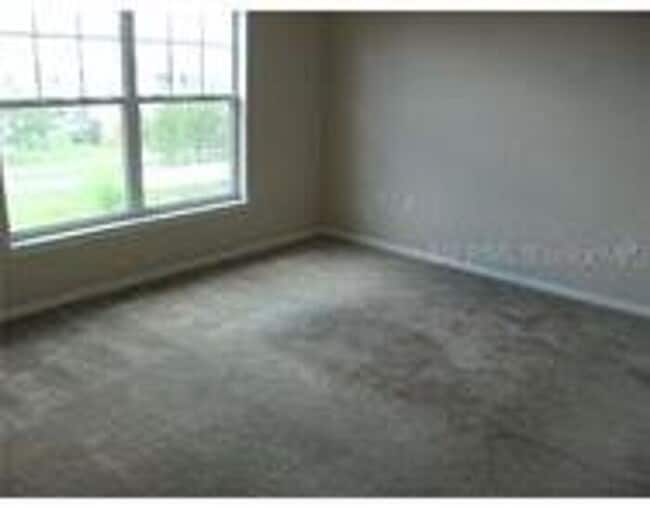 Building Photo - Nice/Clean 2/2 Condo in Great Location!