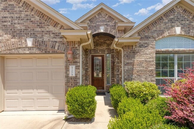 Building Photo - 9700 Spanish Wells Dr