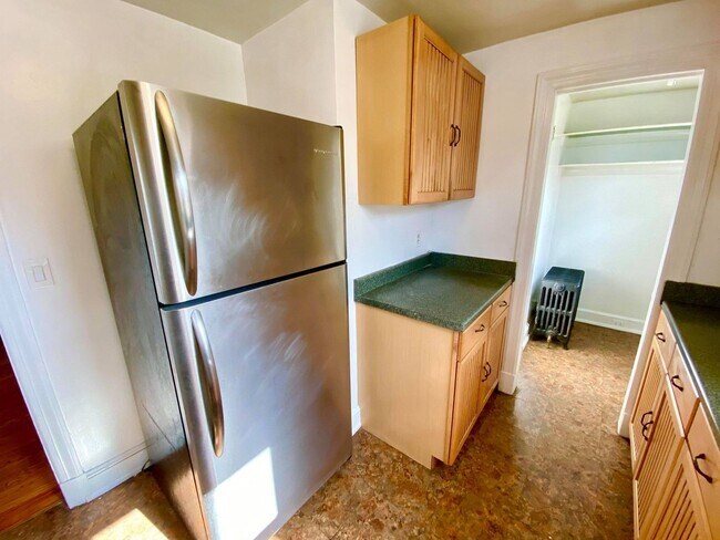Building Photo - Charming 4BD/2BA Home in Catonsville, MD!