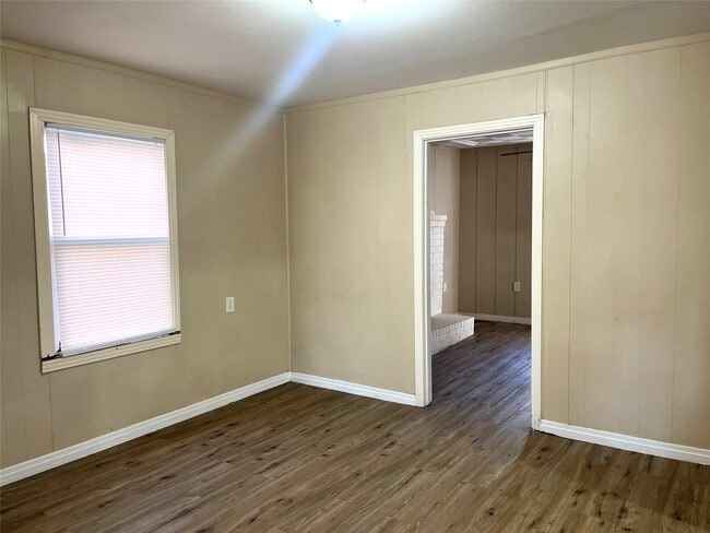 Building Photo - 946 Milam St