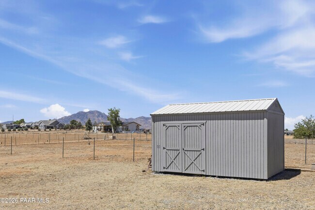 Building Photo - 1750 S Johnson Ln