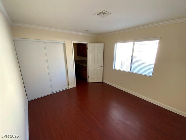 Building Photo - 3113 Port Side Dr