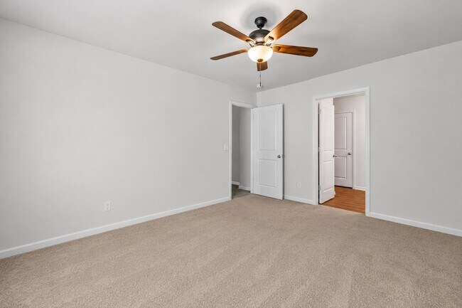 Building Photo - 138 Cotton Bluff Ct