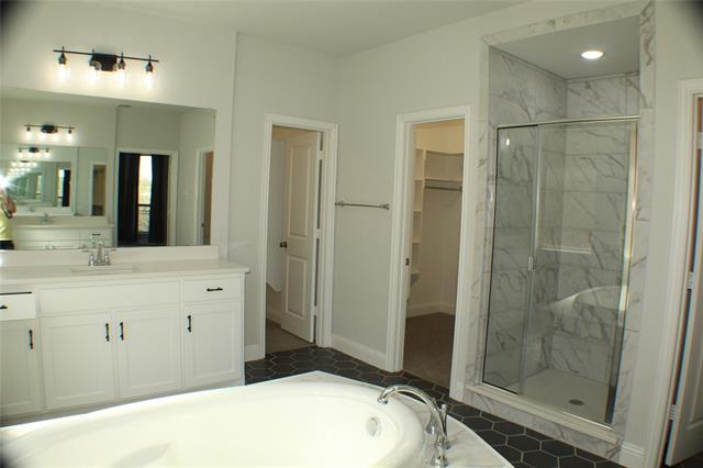 Building Photo - 5212 Shadetree St