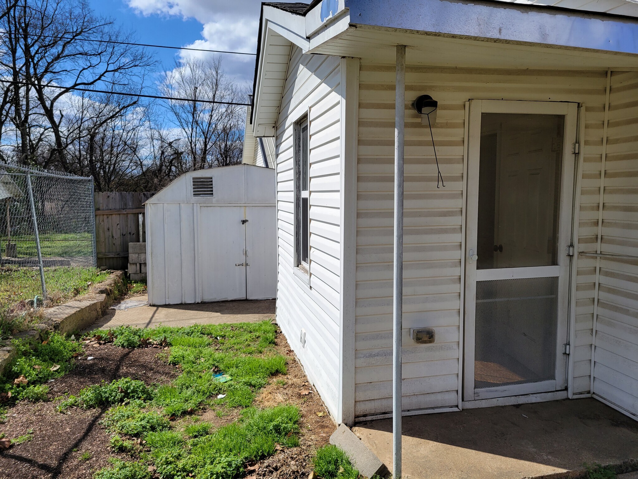 Building Photo - 1516 S M St