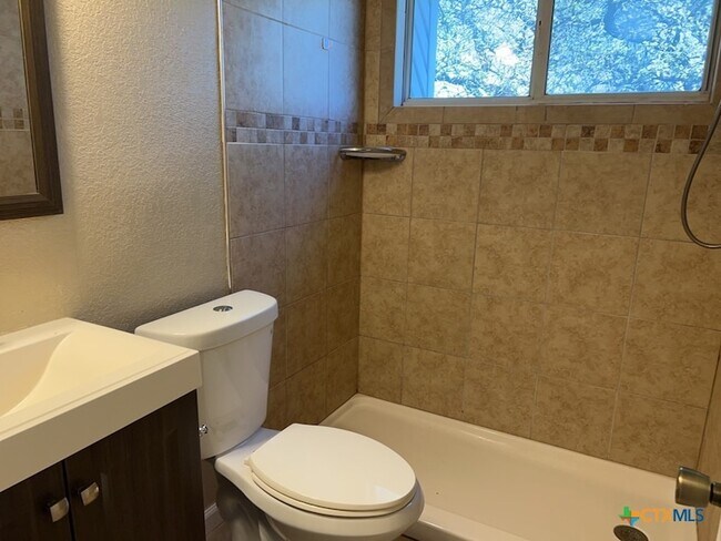 Building Photo - 3505 Winchester Dr